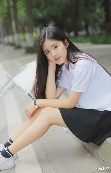 赵露思曾黎直播互动，露思状态引关注！