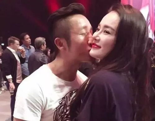 亲吻亚军陈银凤，安慰伤者林雨薇，吴艳妮夺冠后的那些事儿