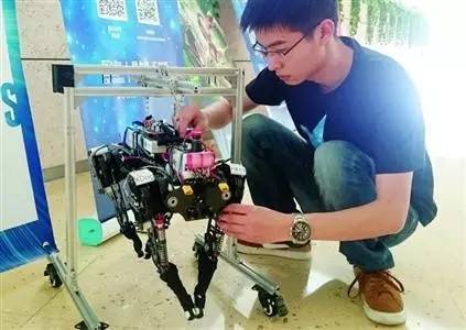 宇树科技新宠！Unitree A2四足机器狗横空出世