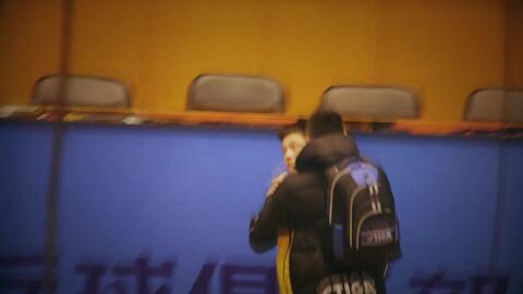 樊振东认真训练