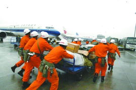 救援设备运往灾区