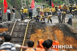 广州白云突发山体滑坡，多人被困！现场惊险万分