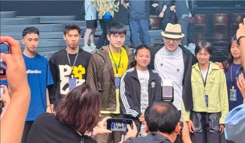 全场沸腾！中国代表团闪耀世运会开幕式