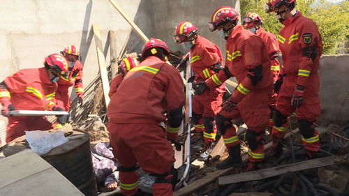 地震应急演练现场