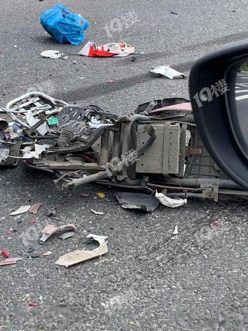 湖南岳阳惊魂一刻！货车失控冲进奶茶店，致多人伤亡