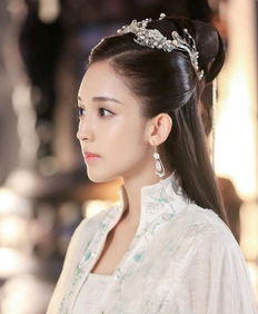 不愧是娜扎！央视新闻报道背后的故事