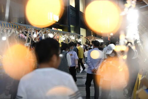 直播带货火热场面