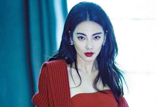 张雨绮自信发言