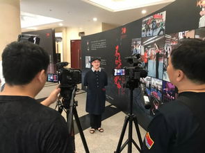 猫咖店老板接受媒体采访