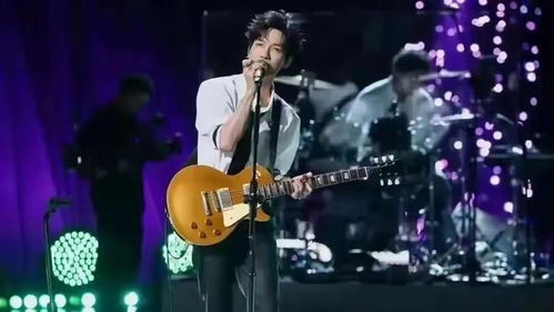 陈楚生和郑钧合影