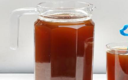 年轻人追捧‘划水神器’，商家销量猛增背后