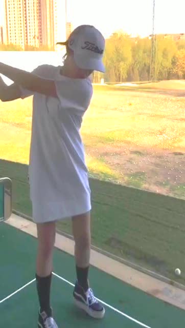 选手刻苦训练场景