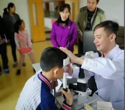 医生妙招！把患者硬塞的红包转成住院费还给患者