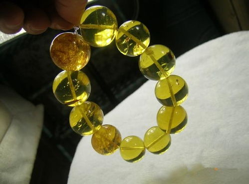 百大红人琥珀流光系上新，抖音热度飙升！