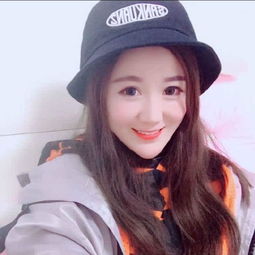 众多粉丝支持女歌手