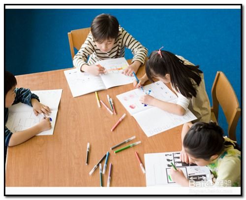 现代邻里友好相处的场景