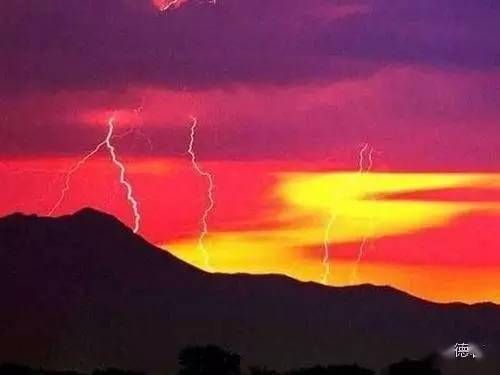 日网民被蘑菇云工艺品整破防背后的真相