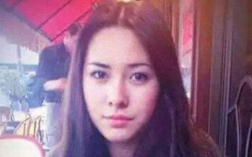 姜文陪女儿照片