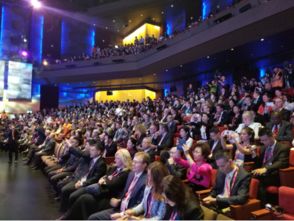 观众席上的观众