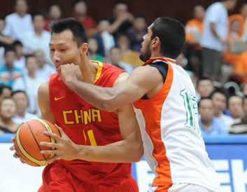 男篮亚洲杯：中国队冲冠之路充满挑战