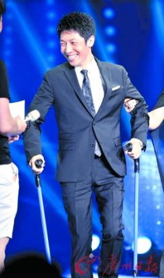 撒贝宁主持节目的风采