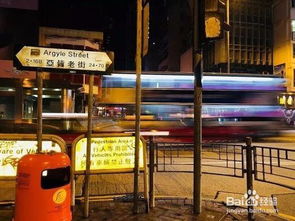 网红在早市拍摄