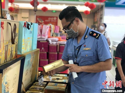 监管部门检查超市