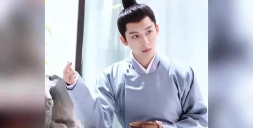 张晚意帅气形象