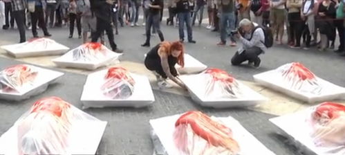 民众对此事看法各异场景