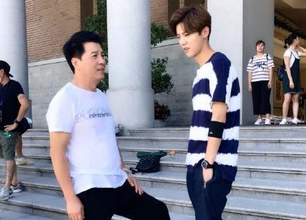 张萌谈关晓彤年龄跨度演技，背后竟牵扯鹿晗恋情？