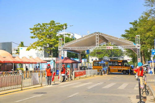 探秘广州空姐村：独特风情下的生活百态