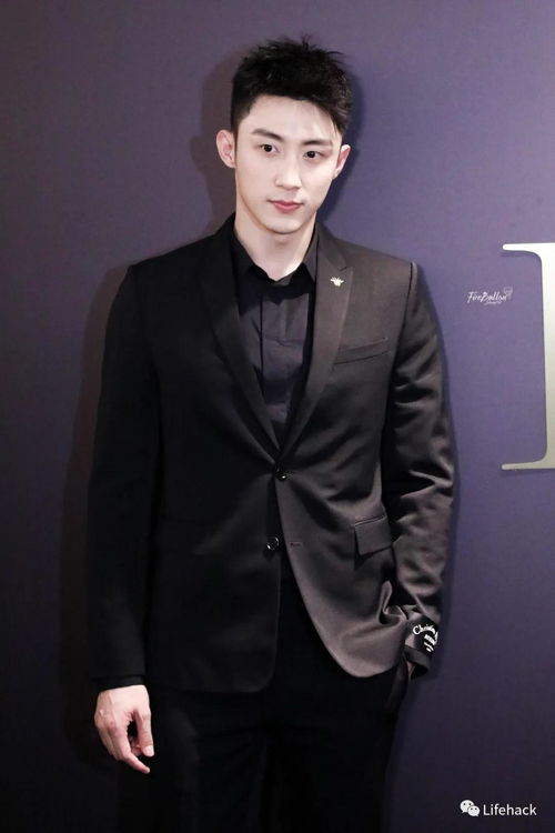 黄景瑜新签艺人包洪瑜，背后故事引关注！