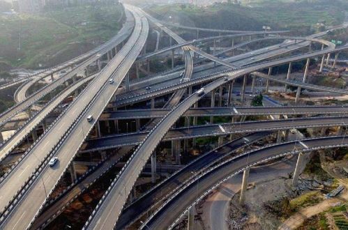 广东多地高速公路全封闭！出行需谨慎