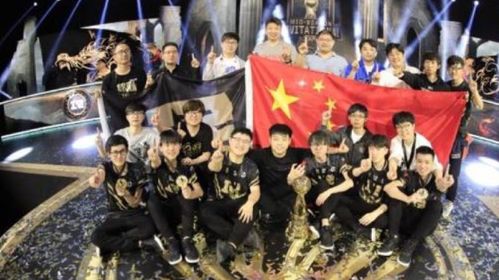 兮然和他的队友们夺冠后的喜悦画面