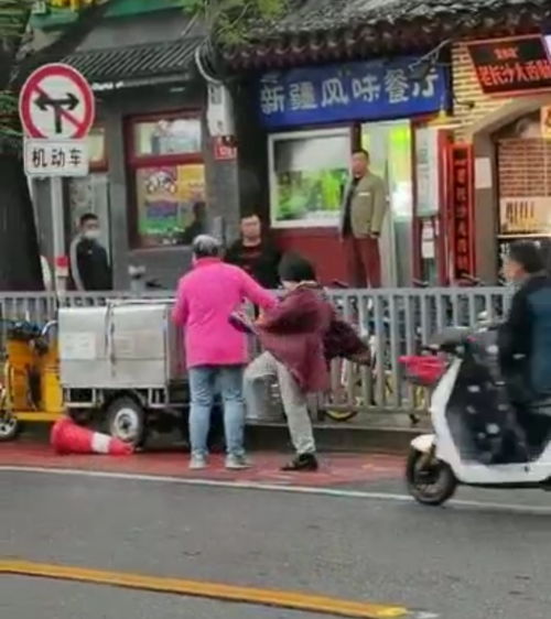 美65岁华人男子和孙女遭随机枪杀，背后真相令人揪心