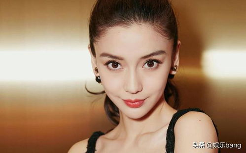 香港偶遇 Angelababy 带小海绵，母子同框超温馨！