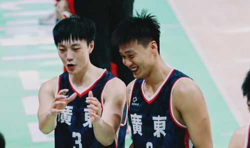 赵睿领取全场最佳奖项