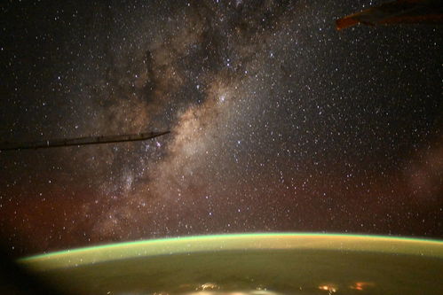 神二十乘组第三次出舱，航天壮举再添新彩！