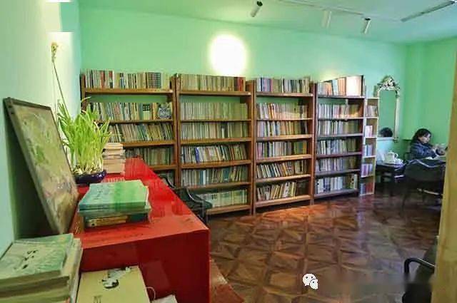 ‘穷鬼迪士尼’：中产周末的新宠？