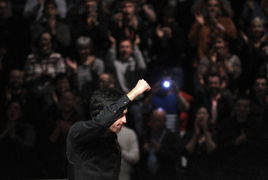 奥沙利文夺冠后庆祝