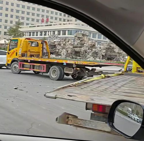 小米司机超速致4死，赔偿竟拿贫困证，雷军回应引争议