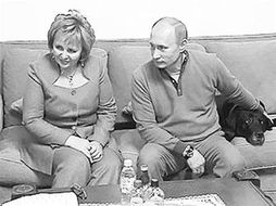 回到莫斯科后的普京：迅速应对各方局势