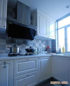 厨房与电热水壶