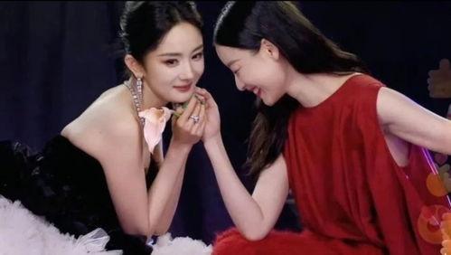 迟蓬和杨幂在剧中的同框画面