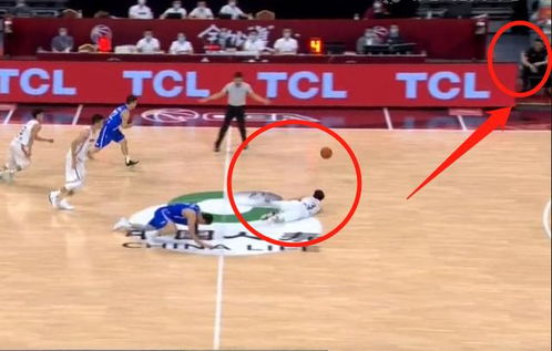 胡明轩指挥队友