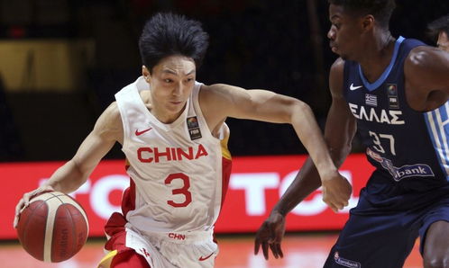 胡明轩眼中的中国男篮：凝聚力满满！