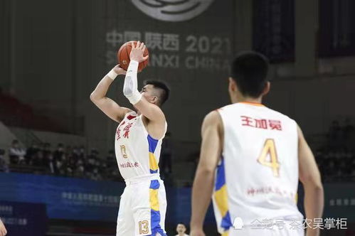 胡明轩带伤作战