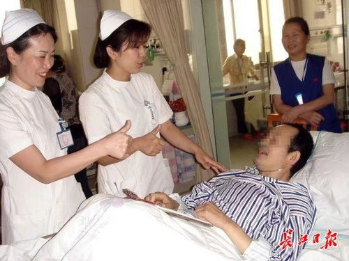 奇迹！‘身首离断’患者竟在辅助下坐起了