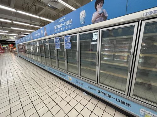 家乐福内部货架