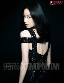 倪妮红毯背“人”造型引关注，背后故事令人深思